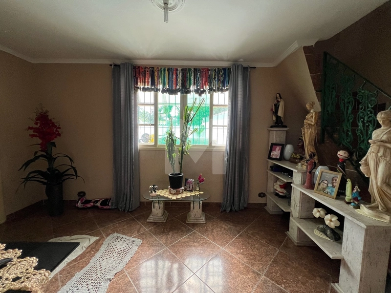CASA ISOLADA NA GUILHERMINA: 4ª foto da galeria de imagens do imóvel