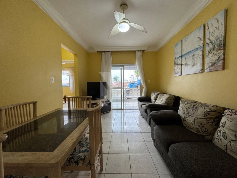 Apartamento Semimobiliado 2 Dormitórios a Apenas 70 Metros da Praia: 1ª foto da galeria de imagens do imóvel