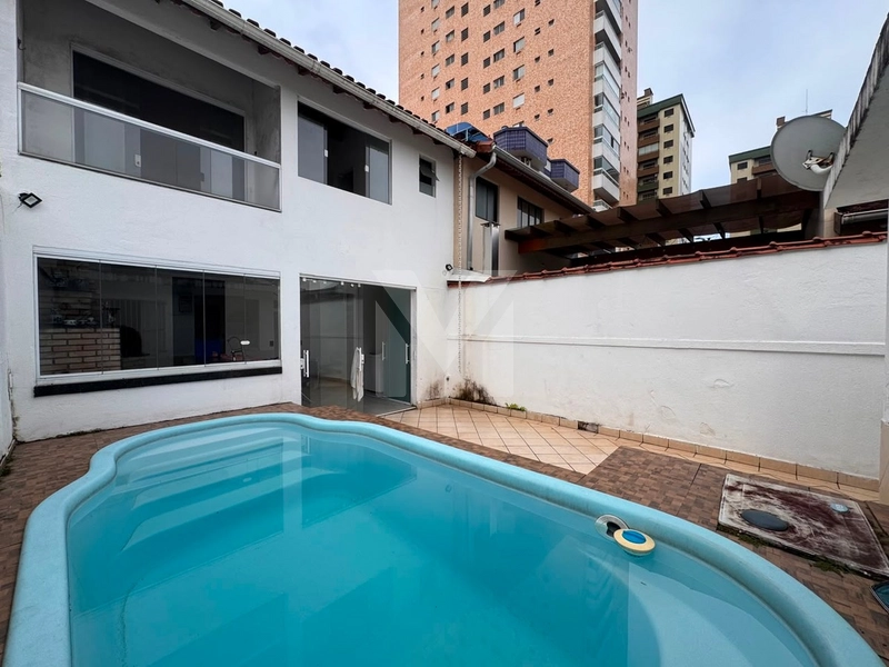 02 Dormitórios - Piscina e área gourmet - 4 vagas de garagem: 27ª foto da galeria de imagens do imóvel