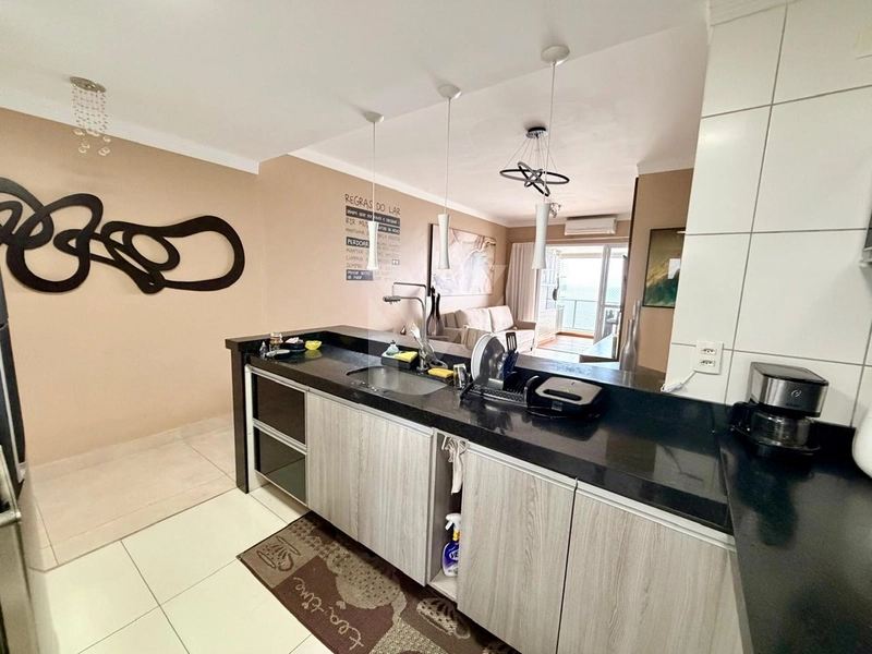 Apartamento pé na areia 2 dormitporios na Vila Mirim: 9ª foto da galeria de imagens do imóvel