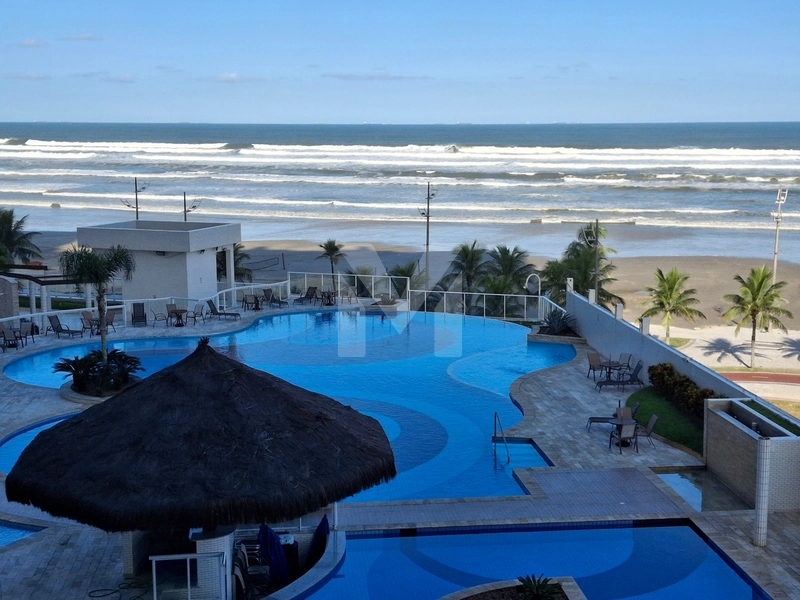 Apartamento Pé na areia 2 dormitórios na Vila Mirim.