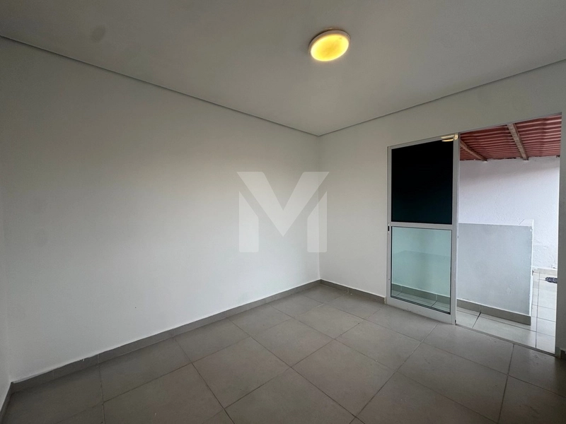 CASA 3 DORMITÓRIOS REFORMADA - CHURRASQUEIRA: 24ª foto da galeria de imagens do imóvel