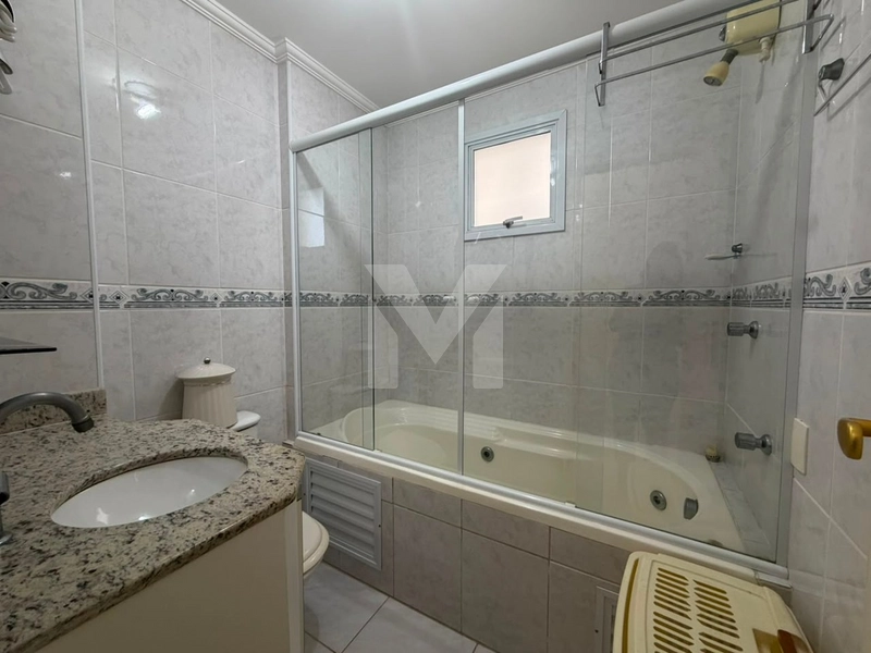 Excelente Apartamento 4 suítes de frente para o mar na  Ocian: 23ª foto da galeria de imagens do imóvel