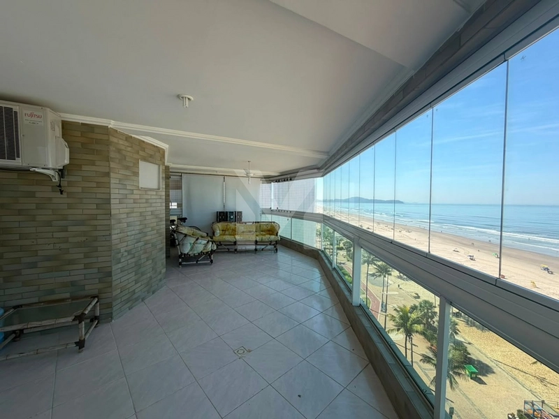 Excelente Apartamento 4 suítes de frente para o mar na  Ocian: 26ª foto da galeria de imagens do imóvel