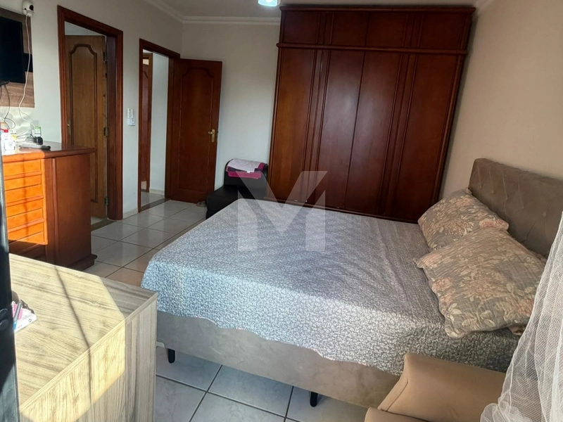 Apartamento de 2 dormitórios com suíte para locação no Boqueirão: 2ª foto da galeria de imagens do imóvel