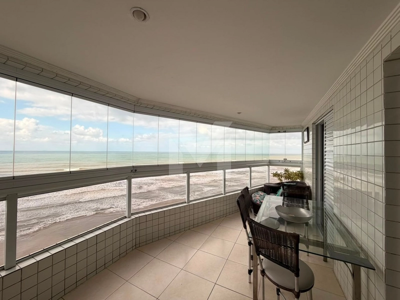 Apartamento frente mar na cidade de Mongaguá