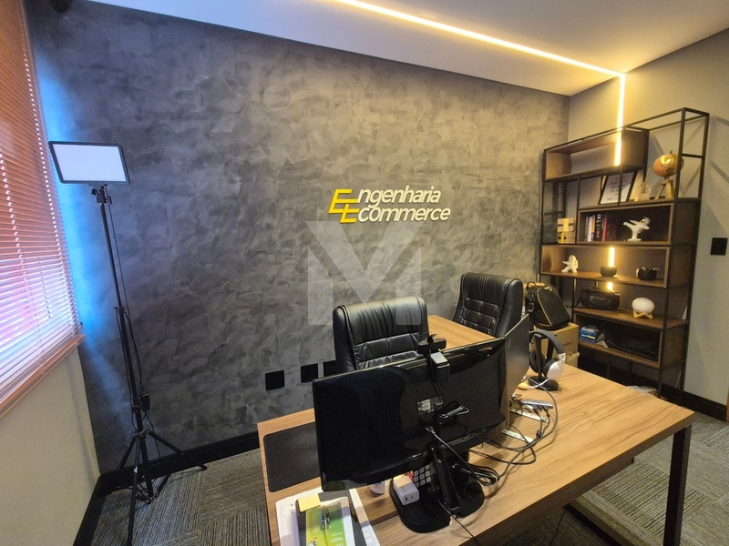 Sala Comercial Equipada à Venda — Centro de Praia Grande: 2ª foto da galeria de imagens do imóvel