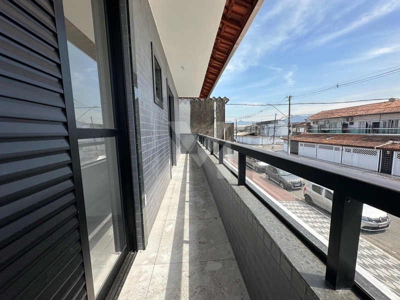 Casa de Frente com Sacada à Venda – Tude Bastos | Praia Grande: 6ª foto da galeria de imagens do imóvel