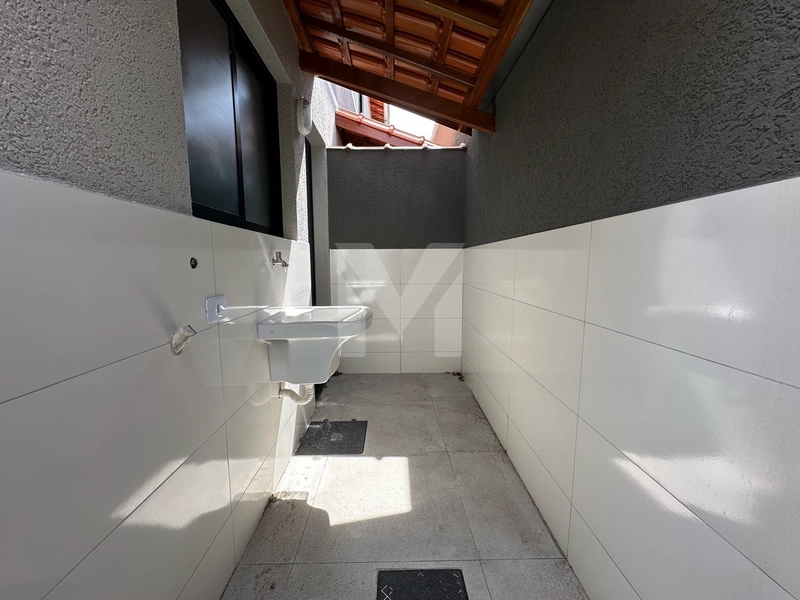 Sobrado em Condomínio com Quintal Privativo à Venda – Tude Bastos: 6ª foto da galeria de imagens do imóvel