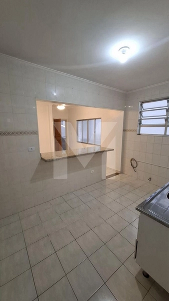 Oportunidade no Canto do Forte apenas 200m da praia: 2ª foto da galeria de imagens do imóvel