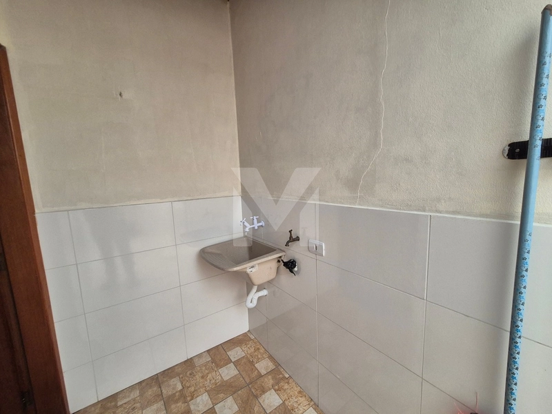Casa em condomínio com 2 dormitórios para locação no Esmeralda: 3ª foto da galeria de imagens do imóvel