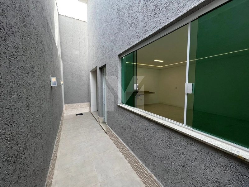 Casa Sobrado com piscina: 40ª foto da galeria de imagens do imóvel