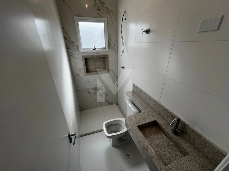 Casa Sobrado com piscina: 30ª foto da galeria de imagens do imóvel