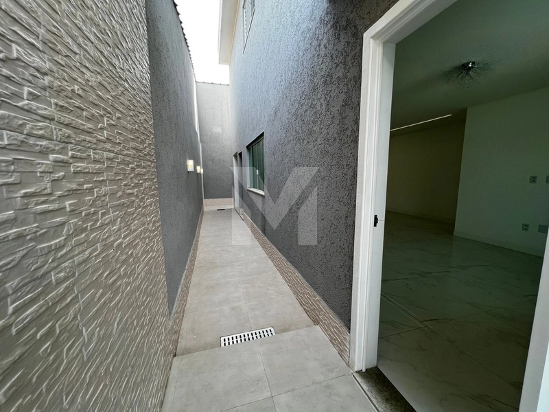 Casa Sobrado com piscina: 33ª foto da galeria de imagens do imóvel
