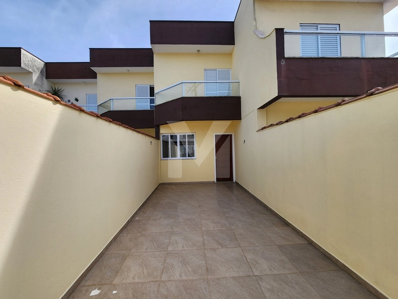 Excelente Sobrado 2 dormitórios – Bairro Flórida: 1ª foto da galeria de imagens do imóvel