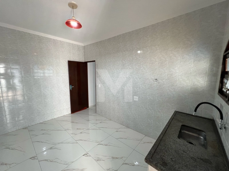 Casa individual com piscina: 27ª foto da galeria de imagens do imóvel