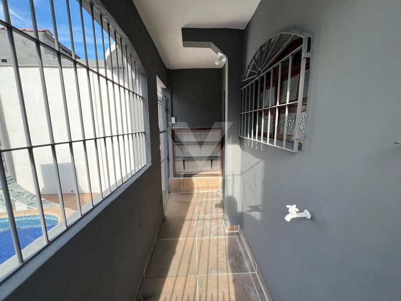 Casa individual com piscina: 29ª foto da galeria de imagens do imóvel