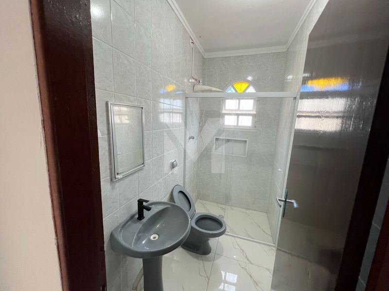 Casa individual com piscina: 20ª foto da galeria de imagens do imóvel