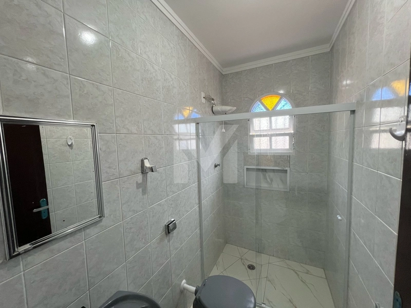Casa individual com piscina: 28ª foto da galeria de imagens do imóvel