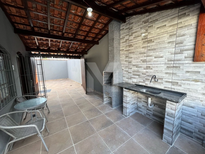 Casa individual com piscina: 10ª foto da galeria de imagens do imóvel