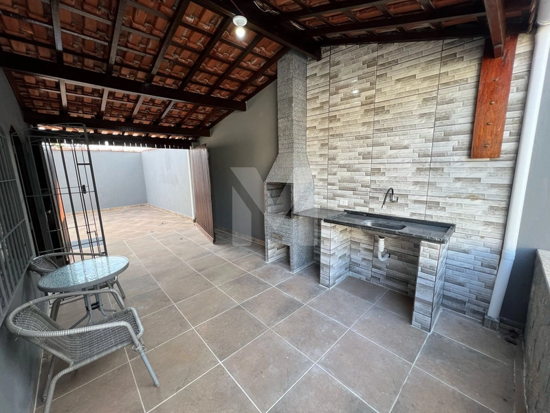 Casa individual com piscina: 11ª foto da galeria de imagens do imóvel