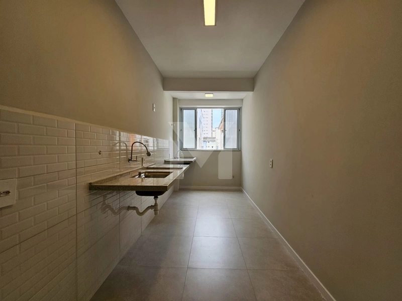 Apartamento 2 Dormitórios | Totalmente Reformado | Canto do Forte: 13ª foto da galeria de imagens do imóvel