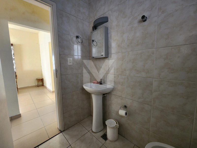 Casa para Locação – 2 Dormitórios | Quintal Amplo | A 200 M da Praia: 6ª foto da galeria de imagens do imóvel