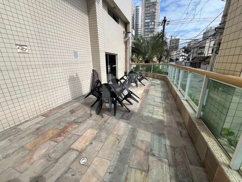 Apartamento na quadra da praia: 3ª foto da galeria de imagens do imóvel