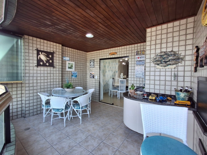Apartamento 2 dormitórios mobiliado e frente para o mar: 6ª foto da galeria de imagens do imóvel