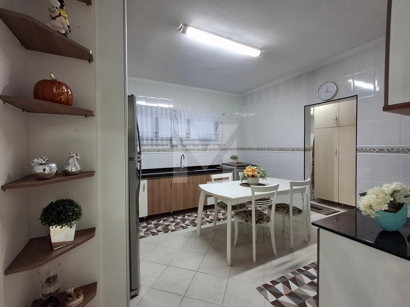 Apartamento 2 dormitórios mobiliado e frente para o mar: 23ª foto da galeria de imagens do imóvel