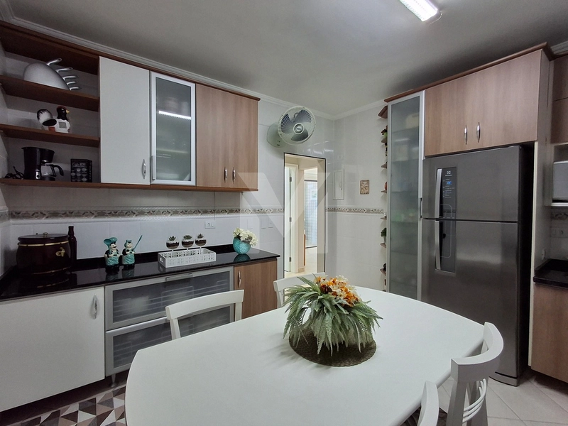 Apartamento 2 dormitórios mobiliado e frente para o mar: 29ª foto da galeria de imagens do imóvel