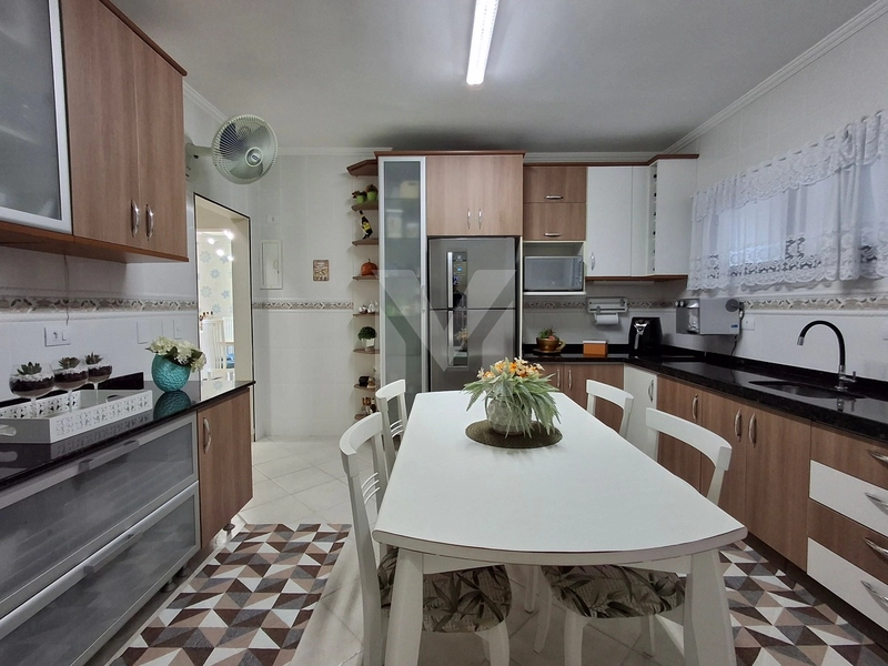 Apartamento 2 dormitórios mobiliado e frente para o mar: 26ª foto da galeria de imagens do imóvel