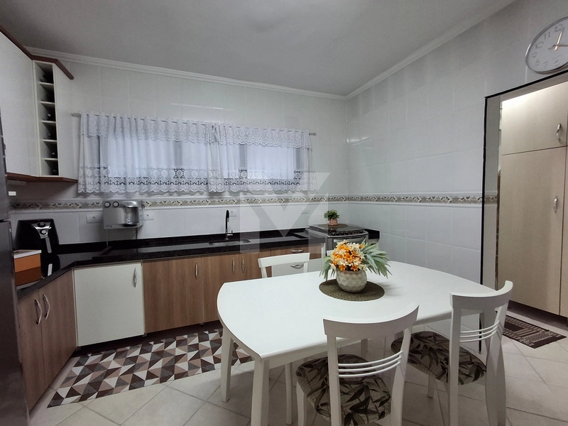 Apartamento 2 dormitórios mobiliado e frente para o mar: 24ª foto da galeria de imagens do imóvel