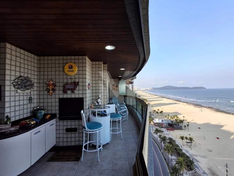 Apartamento 2 dormitórios mobiliado e frente para o mar: 1ª foto da galeria de imagens do imóvel