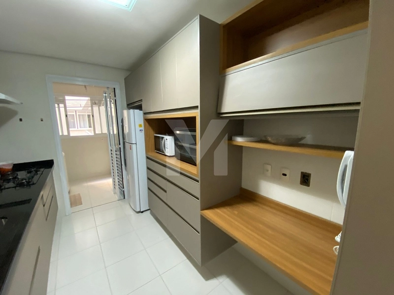 Apartamento Decorado a 50 Metros da Praia – 4 Dormitórios: 12ª foto da galeria de imagens do imóvel