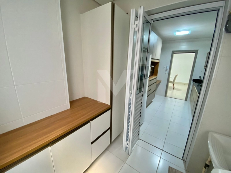 Apartamento Decorado a 50 Metros da Praia – 4 Dormitórios: 15ª foto da galeria de imagens do imóvel