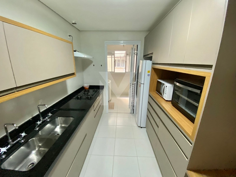 Apartamento Decorado a 50 Metros da Praia – 4 Dormitórios: 9ª foto da galeria de imagens do imóvel