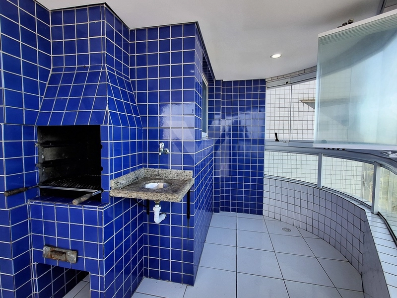 Apartamento frente mar 2 dormitórios e sacada gourmet por R$ 550 mil: 4ª foto da galeria de imagens do imóvel