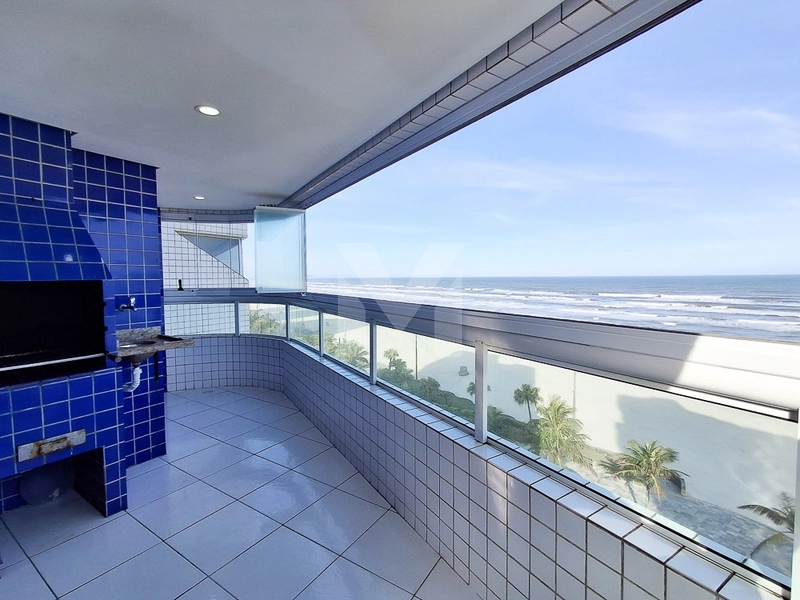 Apartamento frente mar 2 dormitórios e sacada gourmet por R$ 550 mil: 1ª foto da galeria de imagens do imóvel