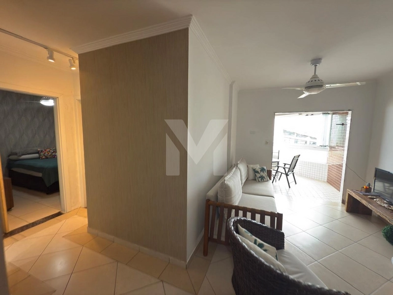 Apartamento vista mar 2 dormitórios todo reformado por R$ 599 mil: 3ª foto da galeria de imagens do imóvel