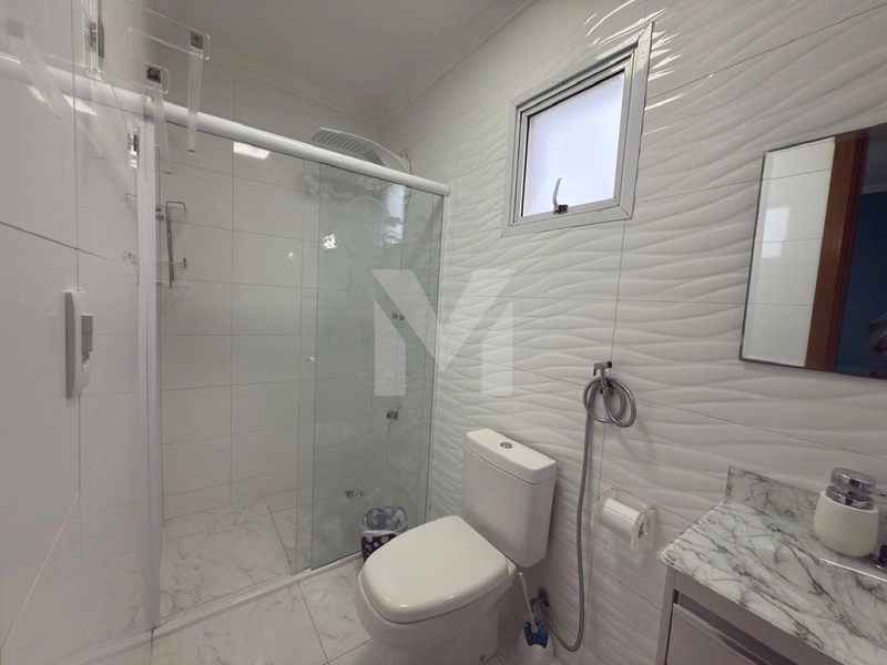 Lindo apartamento de 2 dormitórios frente total para o mar: 24ª foto da galeria de imagens do imóvel