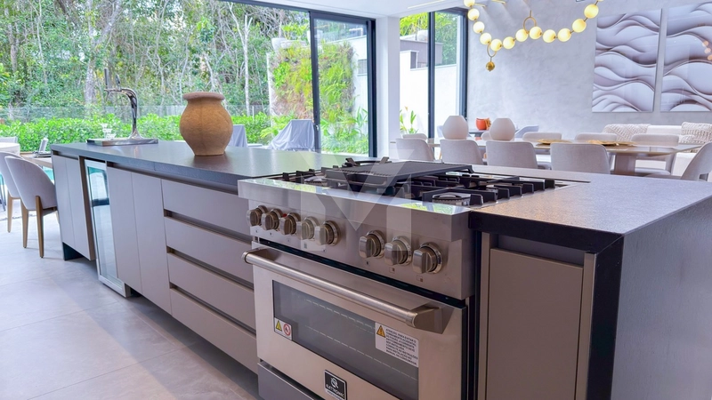 Alto Padrão e Design Impecável na Riviera: 28ª foto da galeria de imagens do imóvel