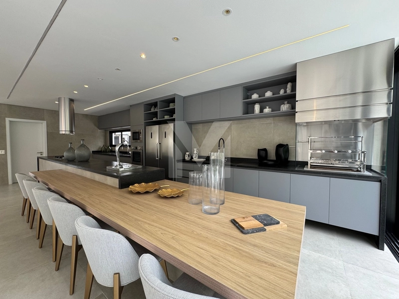 Casa Espetacular com 6 Suítes, Piscina e Praça do Fogo na Riviera: 5ª foto da galeria de imagens do imóvel