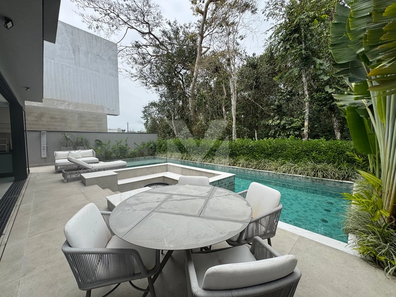 Casa Espetacular com 6 Suítes, Piscina e Praça do Fogo na Riviera: 28ª foto da galeria de imagens do imóvel