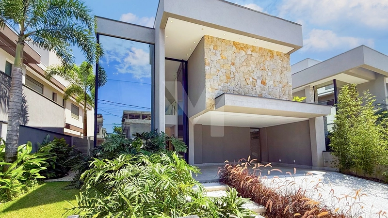Casa de Alto Padrão com 6 Suítes, Piscina e Hidromassagem na Riviera: 1ª foto da galeria de imagens do imóvel