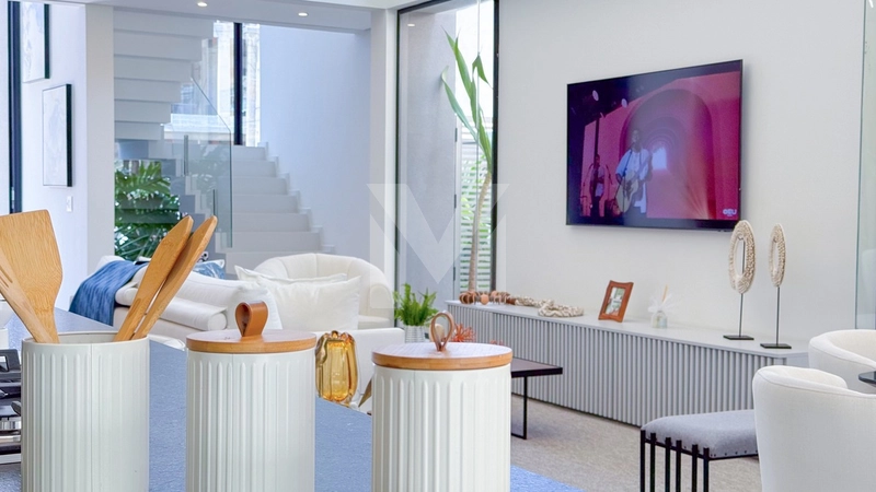 Casa de Alto Padrão com 6 Suítes, Piscina e Hidromassagem na Riviera: 24ª foto da galeria de imagens do imóvel