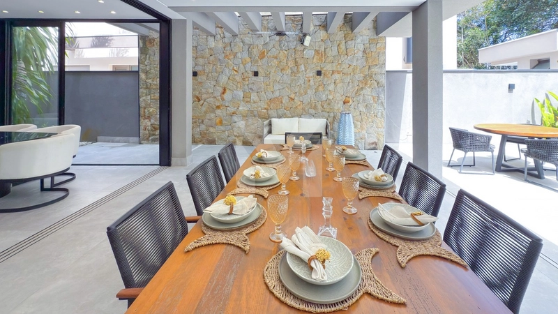 Casa de Alto Padrão com 6 Suítes, Piscina e Hidromassagem na Riviera: 17ª foto da galeria de imagens do imóvel