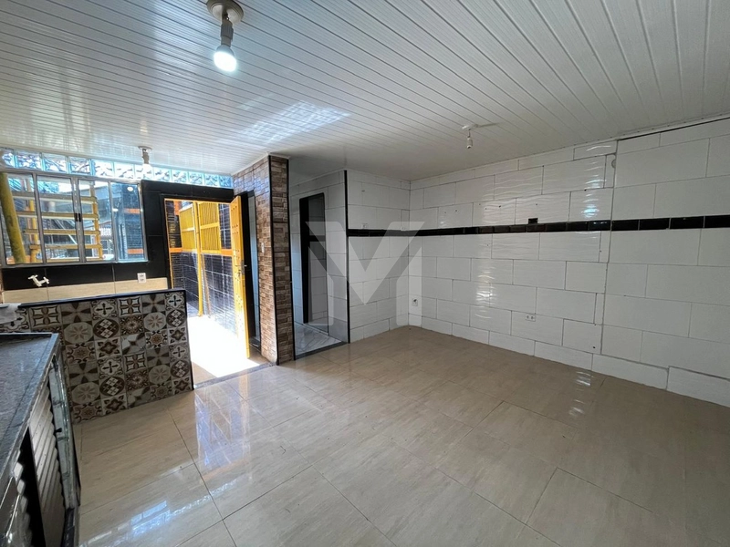 Casa Geminada de 02 Quartos no Bairro da Ocian Praia Grande - SP.: 4ª foto da galeria de imagens do imóvel