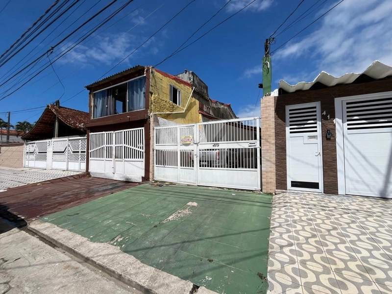 Casa Geminada de 02 Quartos no Bairro da Ocian Praia Grande - SP.: 1ª foto da galeria de imagens do imóvel