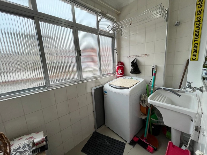Apartamento de 02 Quartos no Canto do Forte em Praia Grande - SP.: 8ª foto da galeria de imagens do imóvel